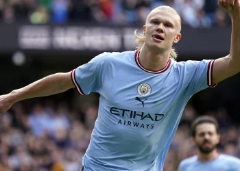 Gry Marita Braut: Eine Norwegische Künstlerin im Rampenlicht