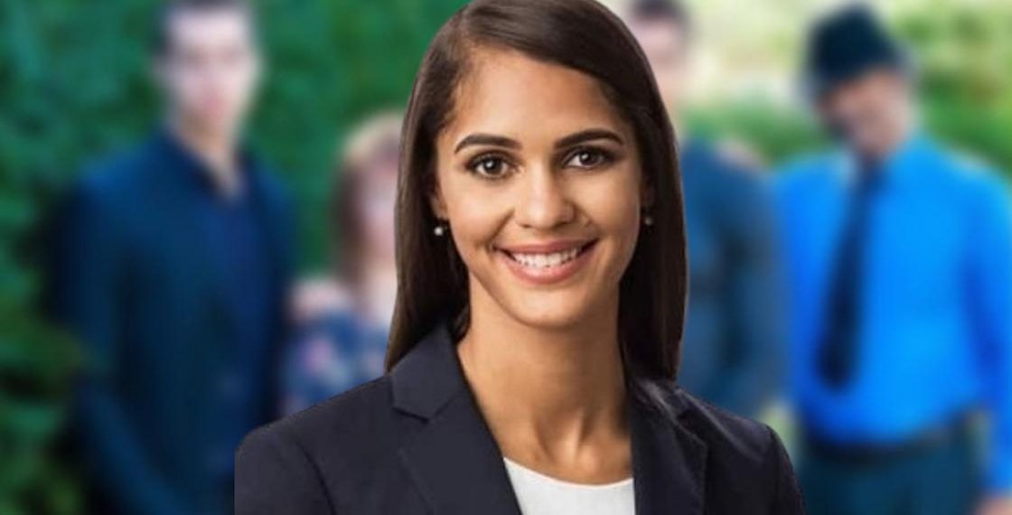 Janine Tate: Eine Reise durch ihre einzigartige Kunst