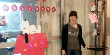 Kelly Ronahan: Eine Frau, die die Welt Verändert