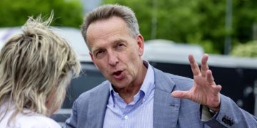 Stefan Homburg Twitter: Ein Blick auf seine kontroversen Ansichten