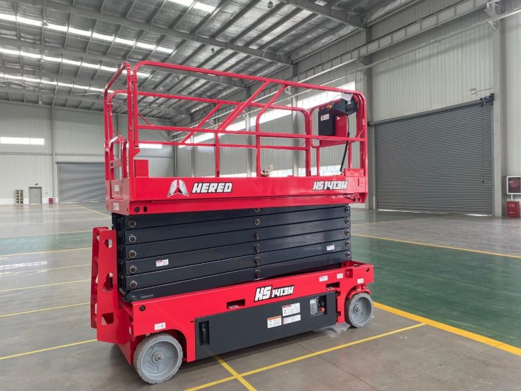 Elektrische Scherenarbeitsbühnen: Effizientes Heben und Arbeiten in der Höhe