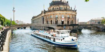 Fahrt zu Berlins besten Musik- und Kunstveranstaltungsorten