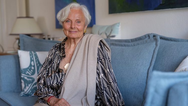 Ruth Maria Kubitschek: Eine Ikone Der Deutschen Film Und Fernsehlandschaft