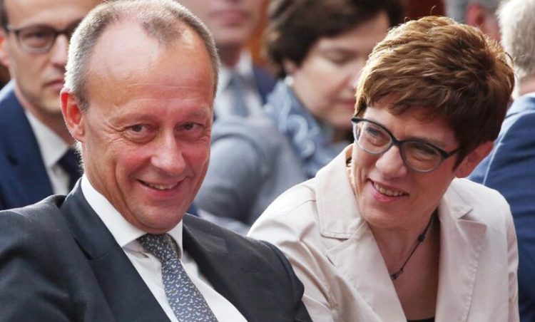 Carola Clüsener: Eine Frau Im Rampenlicht Der Deutschen Kultur Und Medienwelt