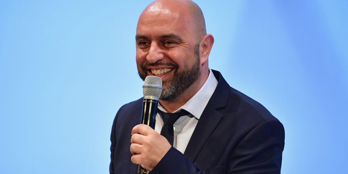 Serdar Somuncu Kebekus Getrennt – Zwei Künstler, ein gemeinsamer Geist