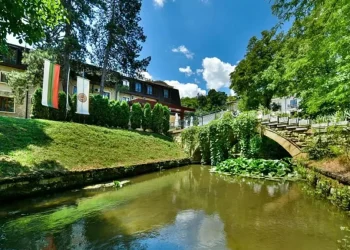 Lucy Diakovska Hotel Kaylaka: Eine Geschichte von Glamour und Gastfreundschaft