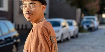 Toni Bauer Krankheit und das Kurzdarmsyndrom: Ein Leben zwischen Comedy und Krankheit