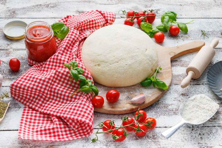 Der Ultimative Guide zum Perfekten Pizzateig: Rezepte, Tipps und Techniken