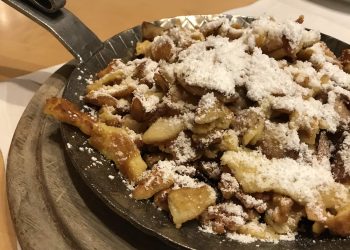 Kaiserschmarrn: Die kaiserliche Süßigkeit aus Österreich