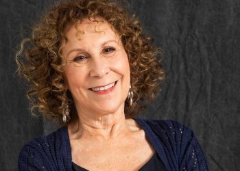 Rhea Perlman