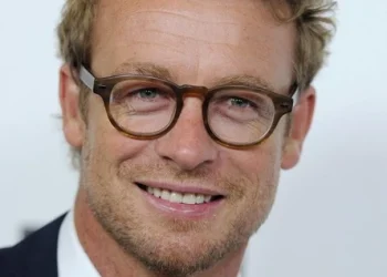 Simon Baker