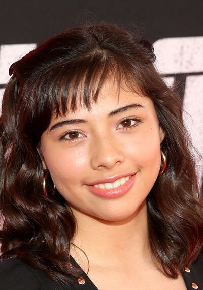 Xochitl Gomez Height